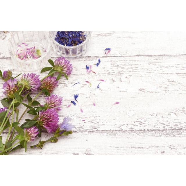 Edible cornflowers