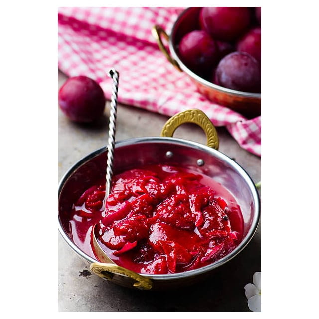 Ginger and plum chutney