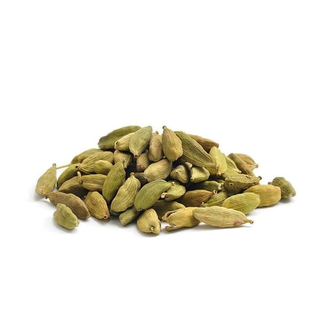 Green cardamom pods