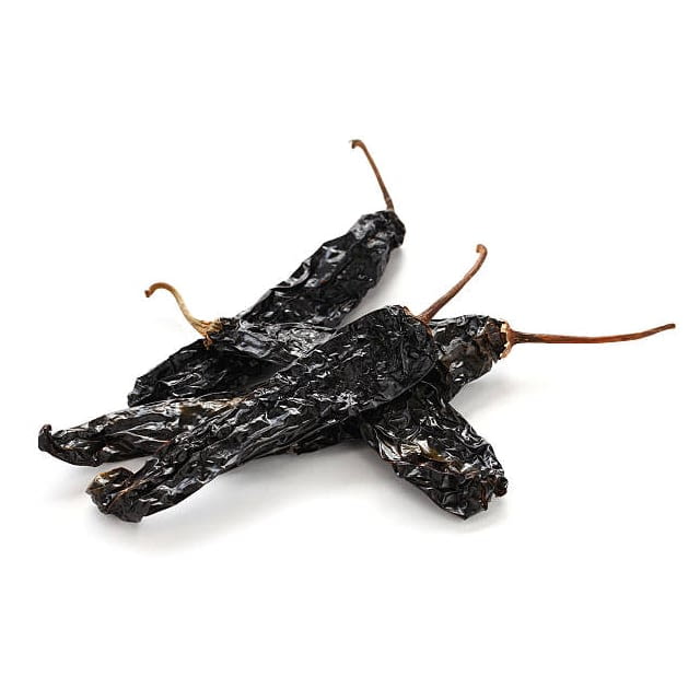 Dried chili pasilla pepper