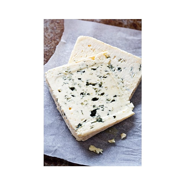 Irish cashel blue cheese